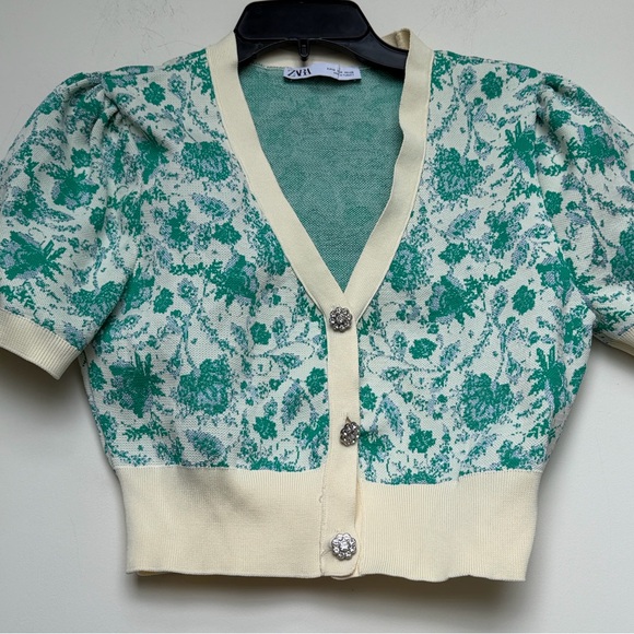 Zara Sweaters - ZARA Jacquard Cream Silver Green Knit Cardigan Size Medium